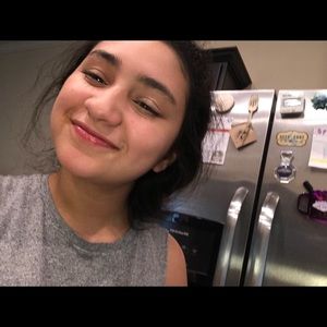 Meet your Posher, Abby